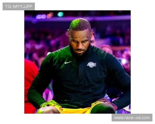 勒布朗挡拆频率提升拉开防守空间，助攻转化率显著提高