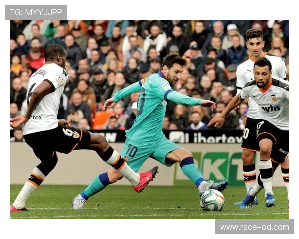 巴萨坚持传控战术，欧洲赛场竞争力持续承压