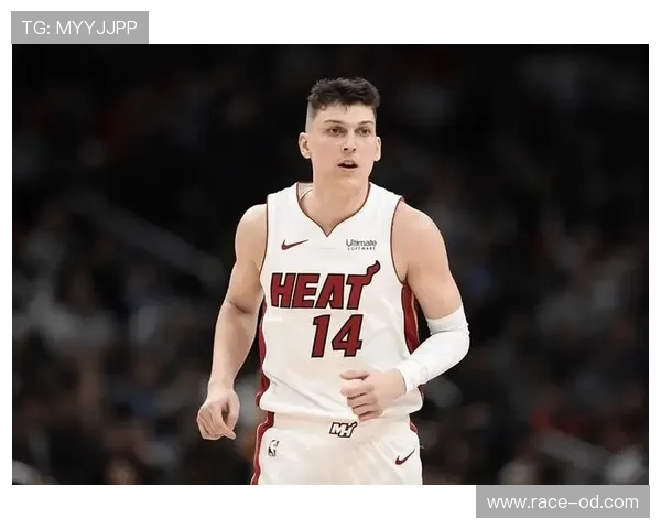 希罗无球跑动效率提升，拉开空间改变热火进攻结构