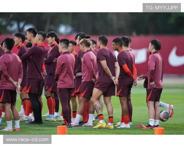 备战世预赛关键战役国足针对性战术训练强度提升 备战世预赛关键战役国足针对性战术训练强度提升